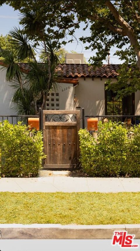 Photo of 5120 Willowcrest Avenue, North Hollywood, CA 91601 (MLS # 26681411)