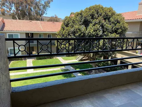7405 Charmant Dr Unit 2324, San Diego, CA 92122 - MLS#: 250037524SD