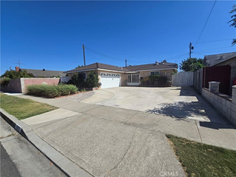Photo of 9802 Kern Avenue, Garden Grove, CA 92844 (MLS # PW26187057)
