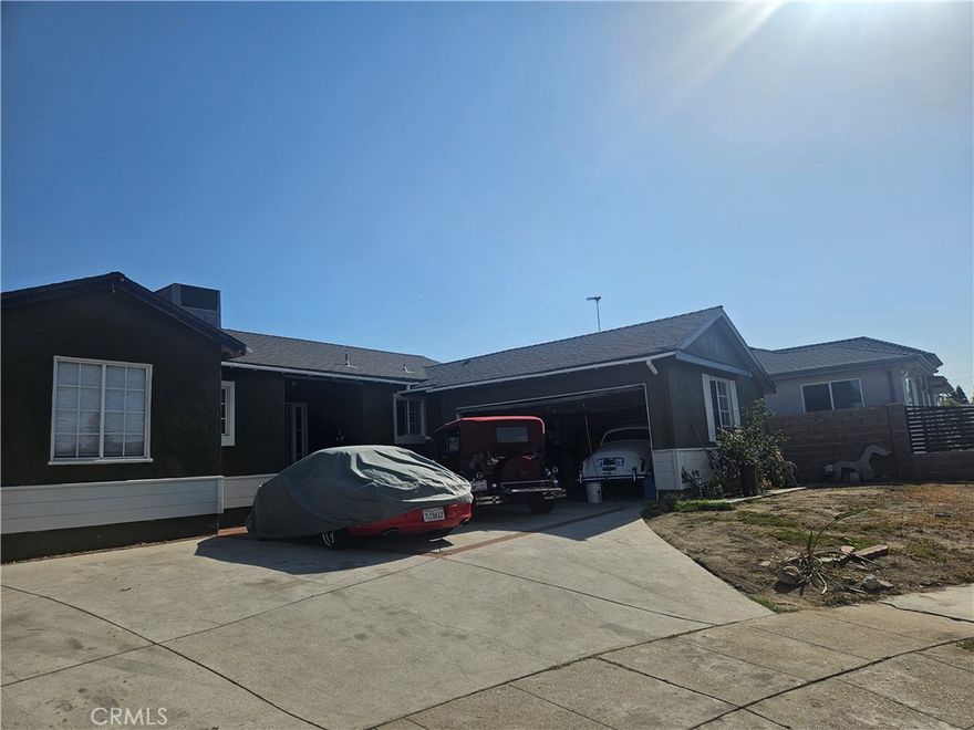 Beautiful and well-maintained home located on a quiet cul-de-sac.