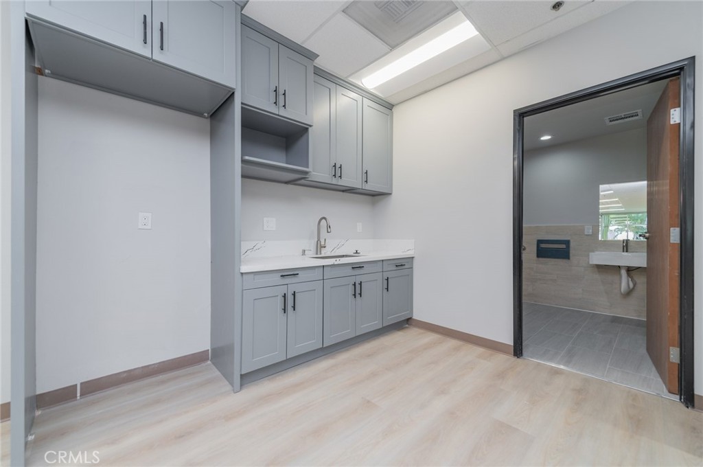 9341 Irvine