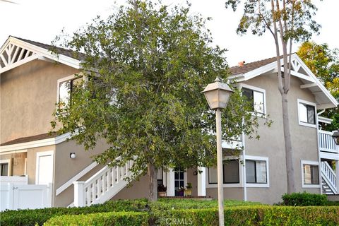 Photo of 205 Tarocco, Irvine, CA 92618 (MLS # OC26044283)