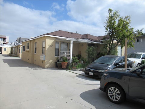 Photo of 9857 Belmont ST, Bellflower, CA 90706 (MLS # RS26203983)