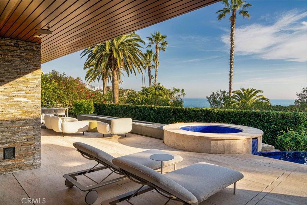 Photo of 11 Montage WAY, Laguna Beach, CA 92651 (MLS # NP26106449)