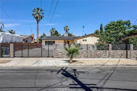 8544 Saloma Avenue, Panorama City, CA 91402 - MLS#: OC25106965