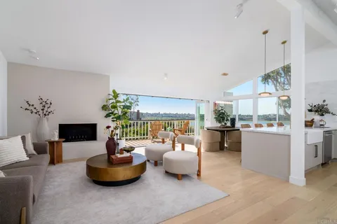 416 Vista Grande, Newport Beach, CA 92660 - MLS#: PTP2506950