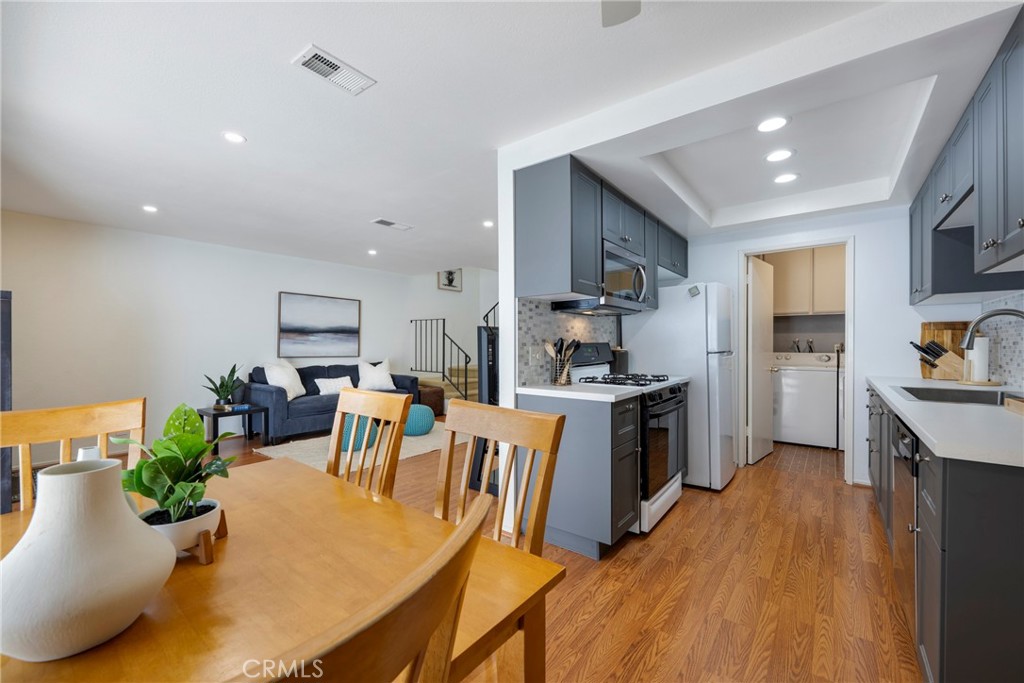 6437 Horse Shoe Lane