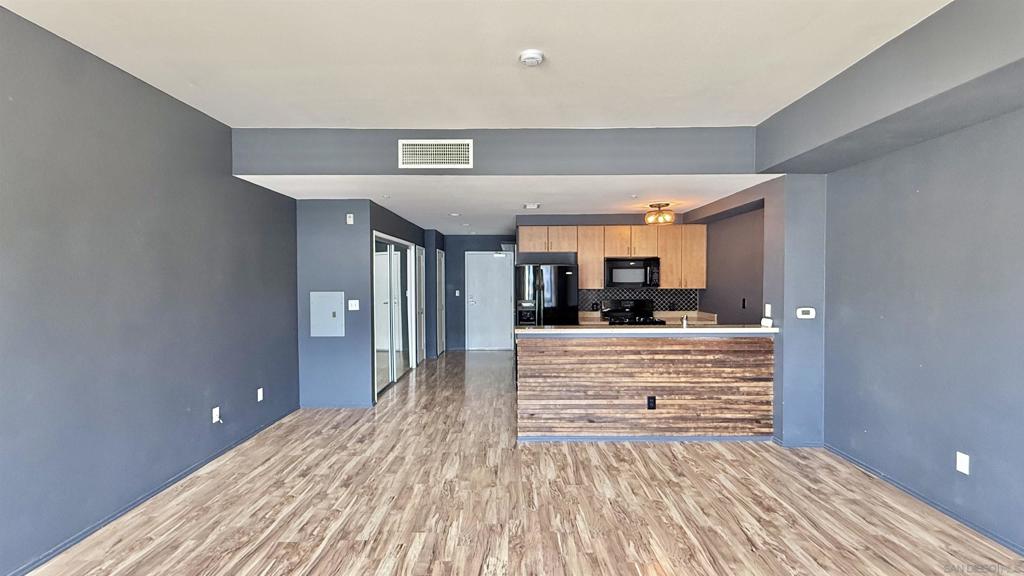 445 Island Ave 504