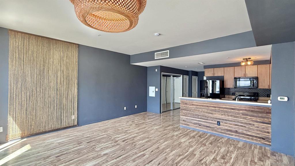 445 Island Ave 504
