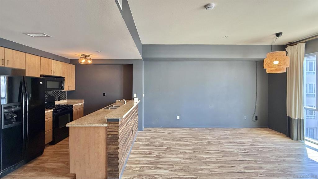 445 Island Ave 504