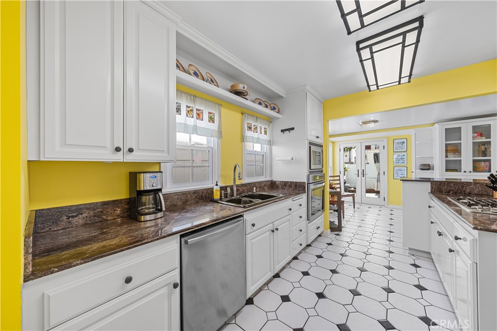 Belmont Shore (BSD) - Residential