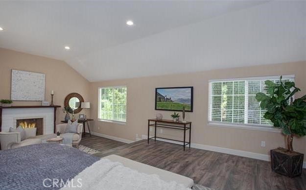 571 S Weymouth Court