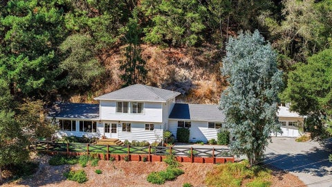 Tiny photo for 423 Nelson Road, Scotts Valley, CA 95066 (MLS # ML82064483)