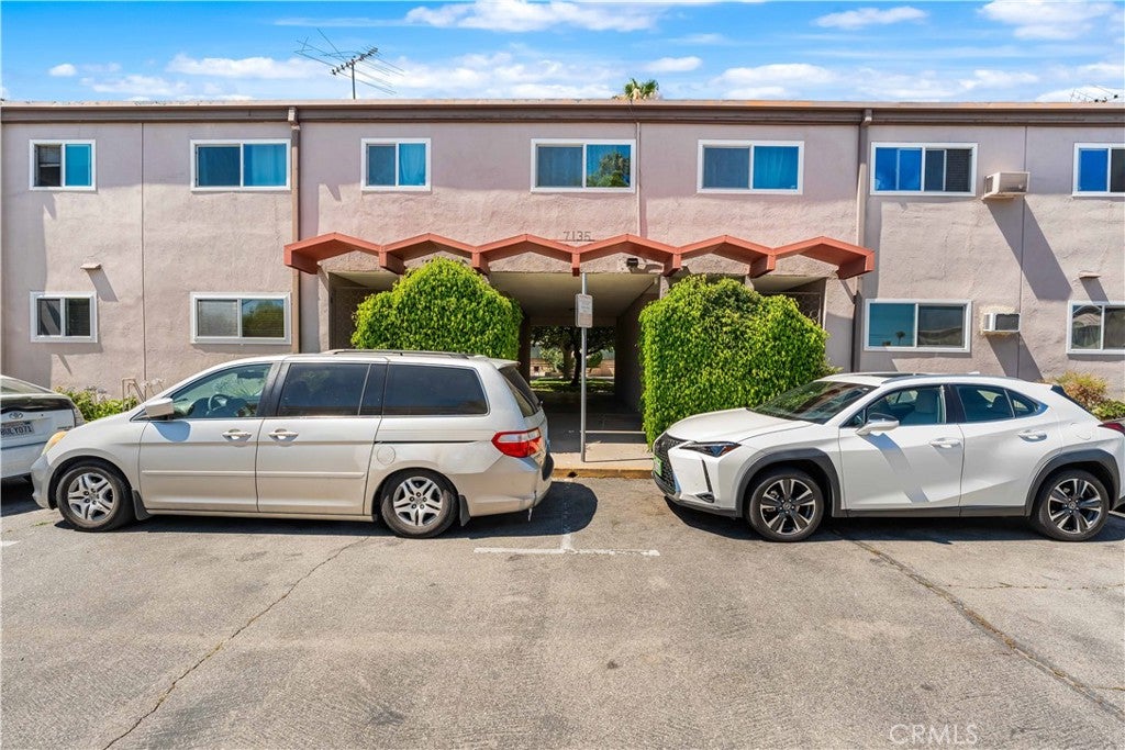 7135 Coldwater Canyon Avenue 16, North Hollywood CA 91605