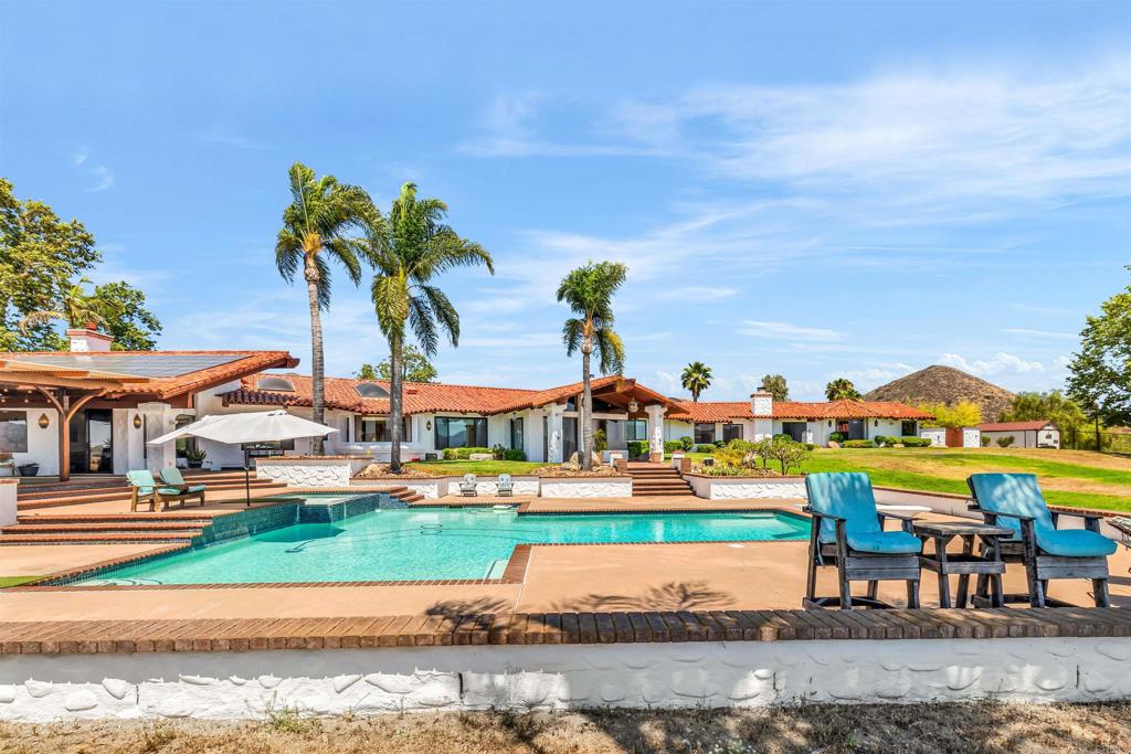 2732 Vista Del Piedra