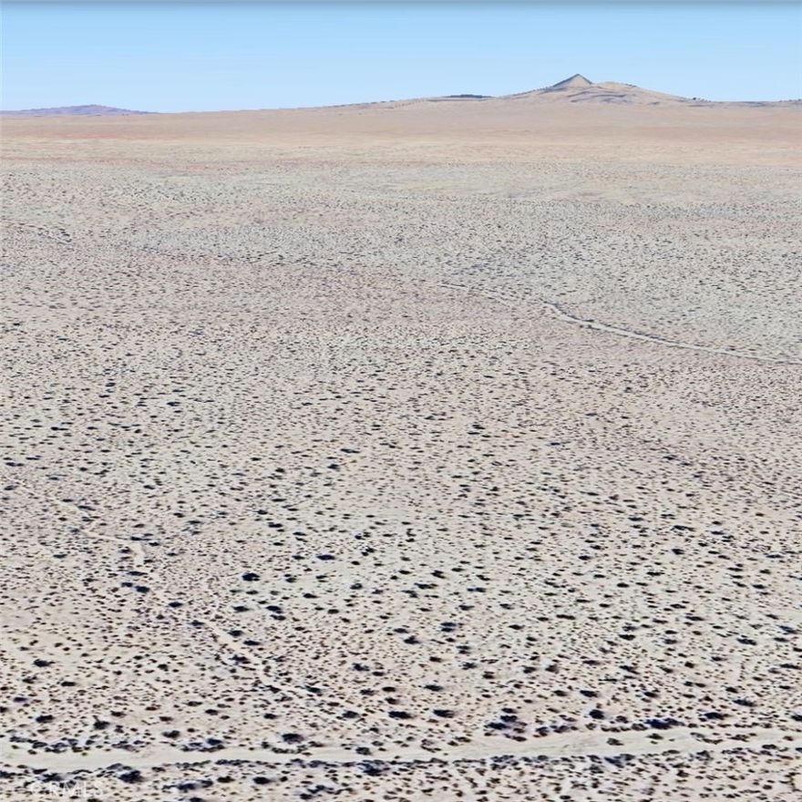 Vacant Land in Kramer Junction, Zoned Recreational Conservation (Use for off highway vehicles or can build one Single family home). Check with San Bernardino County Planning Department for more uses. Cash only sale.