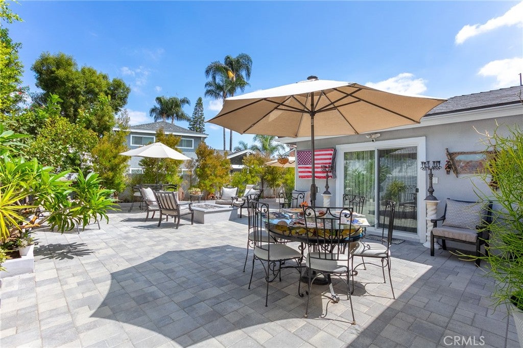 9721 Blandwood