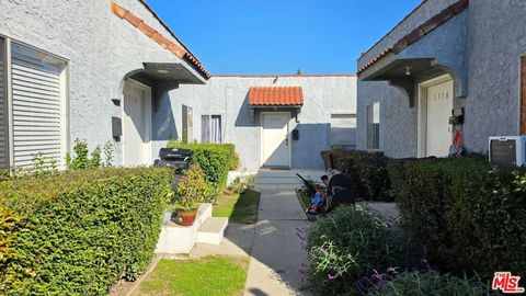Tiny photo for 1312 N Raymond Avenue, Pasadena, CA 91103 (MLS # 26661101)
