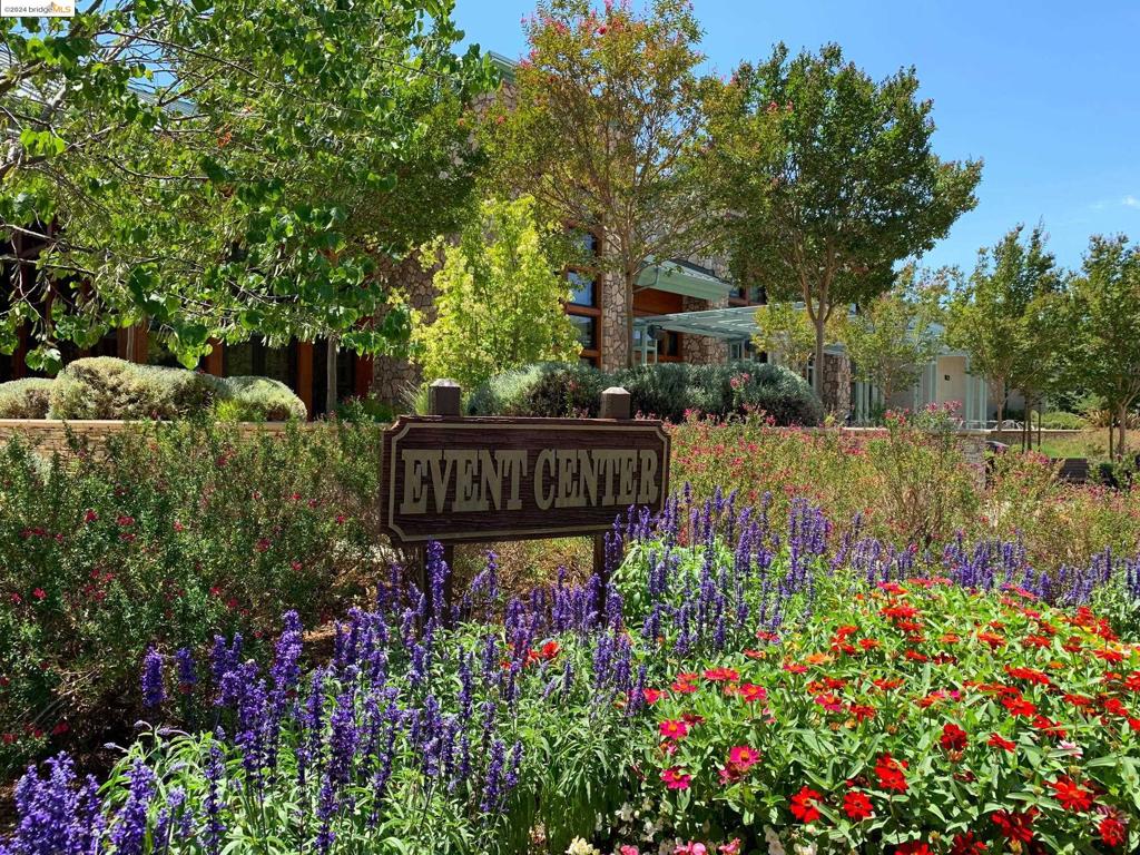 ROSSMOOR - Residential Lease