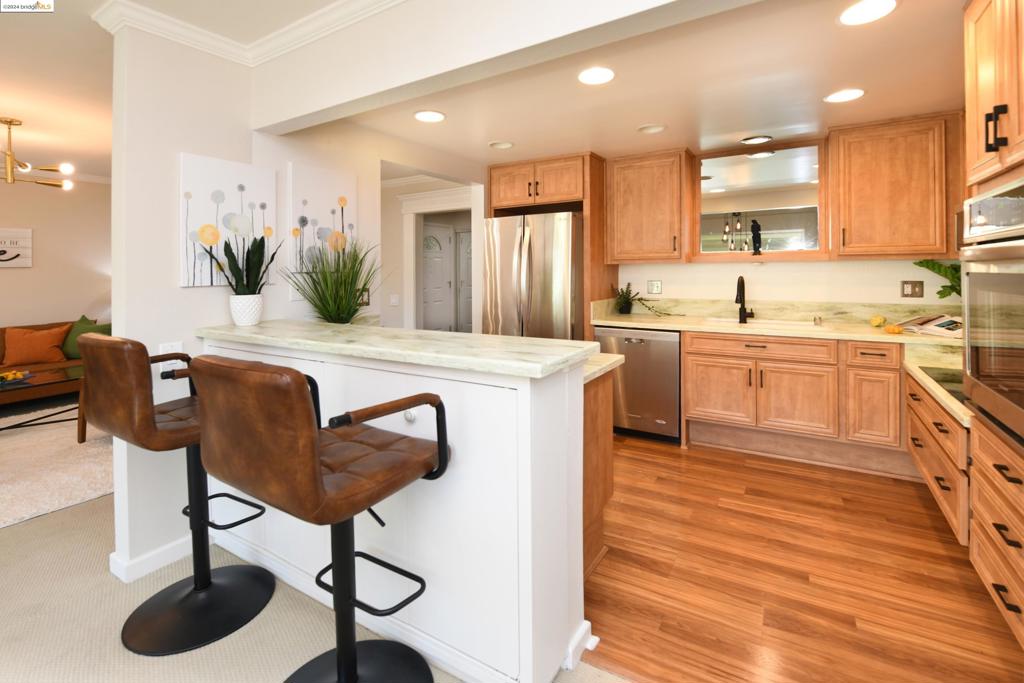 ROSSMOOR - Residential Lease