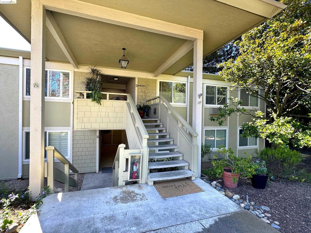 ROSSMOOR - Residential Lease