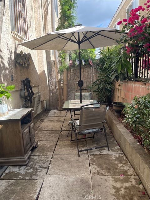 Photo of 15527 Parthenia Street #4, North Hills, CA 91343 (MLS # SR26079293)