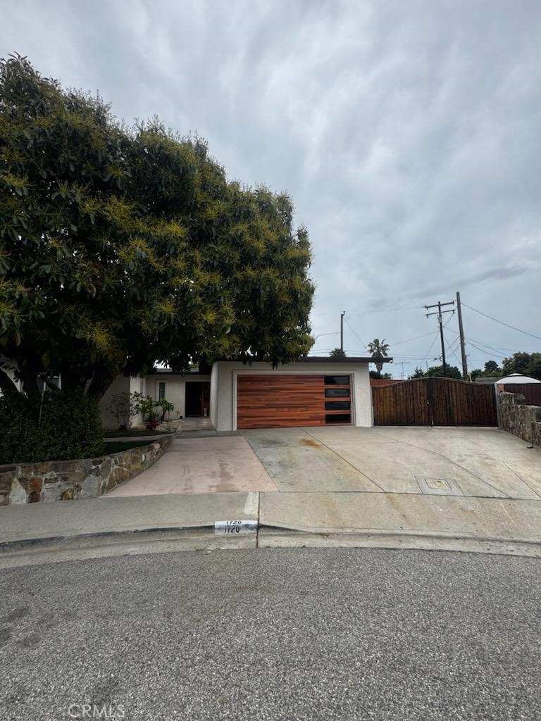 1720 Elsinore Circle