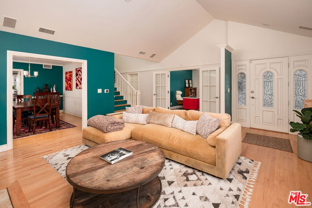 8426 Flight Avenue