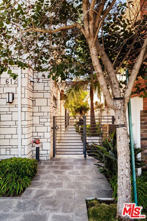 612 Lincoln Boulevard 3