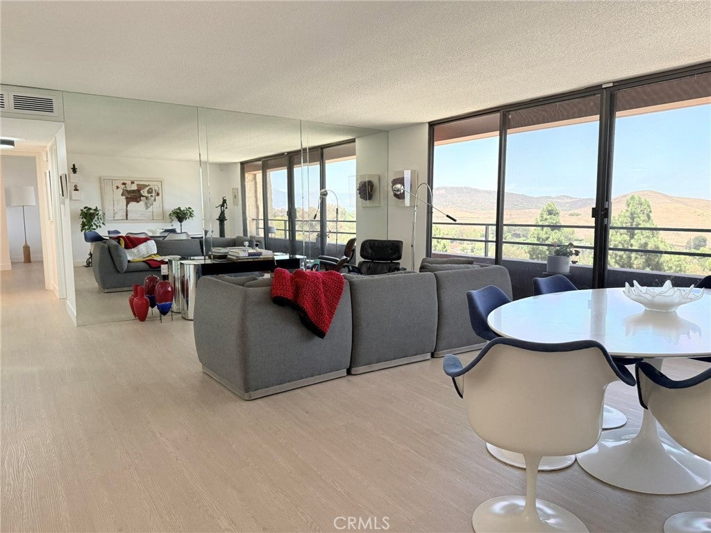 24055 Paseo Del Lago 605