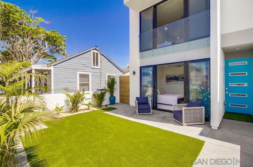 Photo of 121 Date Ave, Imperial Beach, CA 91932 (MLS # 250040522SD)