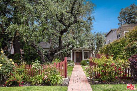 14235 Greenleaf Street Sherman Oaks CA 91423