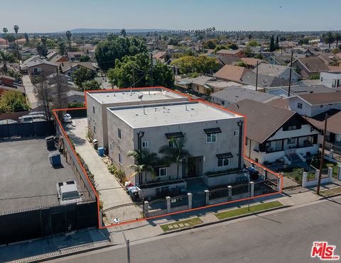 Photo of 816 W 47th Street, Los Angeles, CA 90037 (MLS # 26663623)