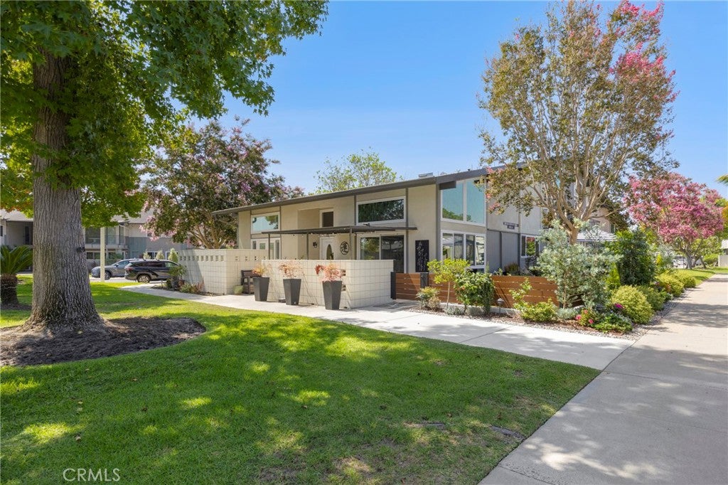 1891 McKinney Way M15 26C