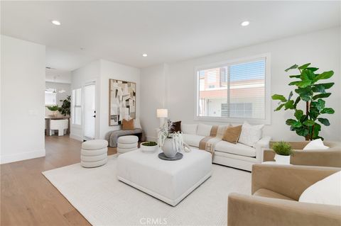 Photo of 347 W Citracado Pkwy #14, Escondido, CA 92025 (MLS # OC25195934) Photo of 347 W Citracado Pkwy #14, Escondido, CA 92025 (MLS # OC25195934)