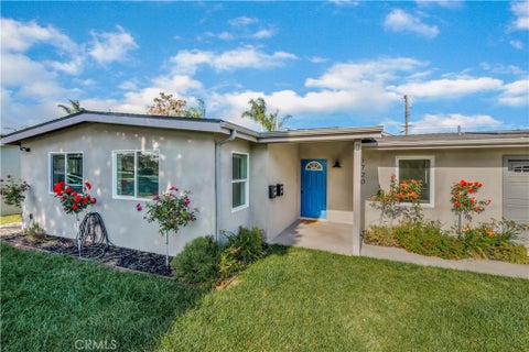 Photo of 1720 Petaluma Ave AVE, Long Beach, CA 90815 (MLS # PW26197030)