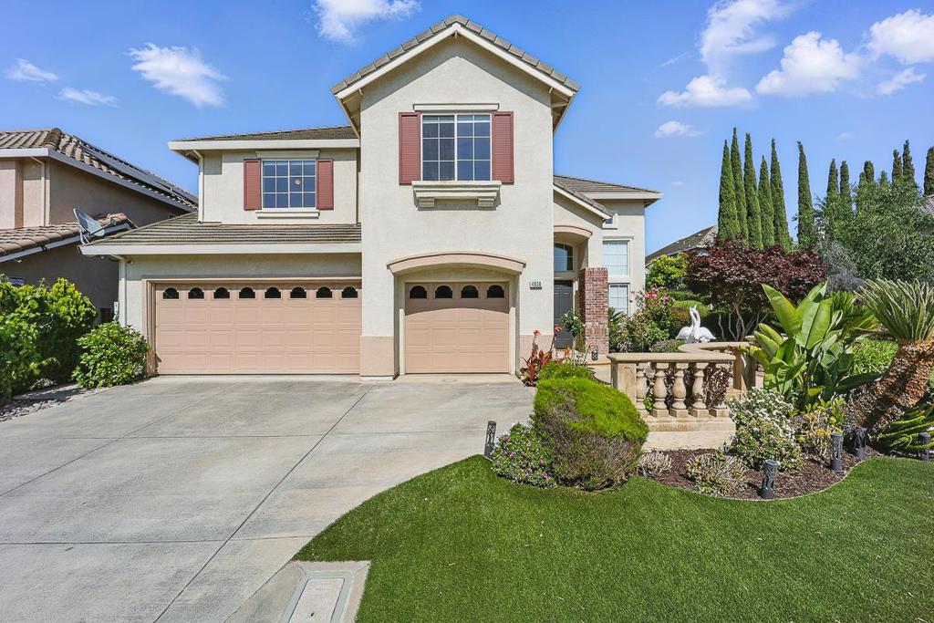 4038 Emerald Isle Lane