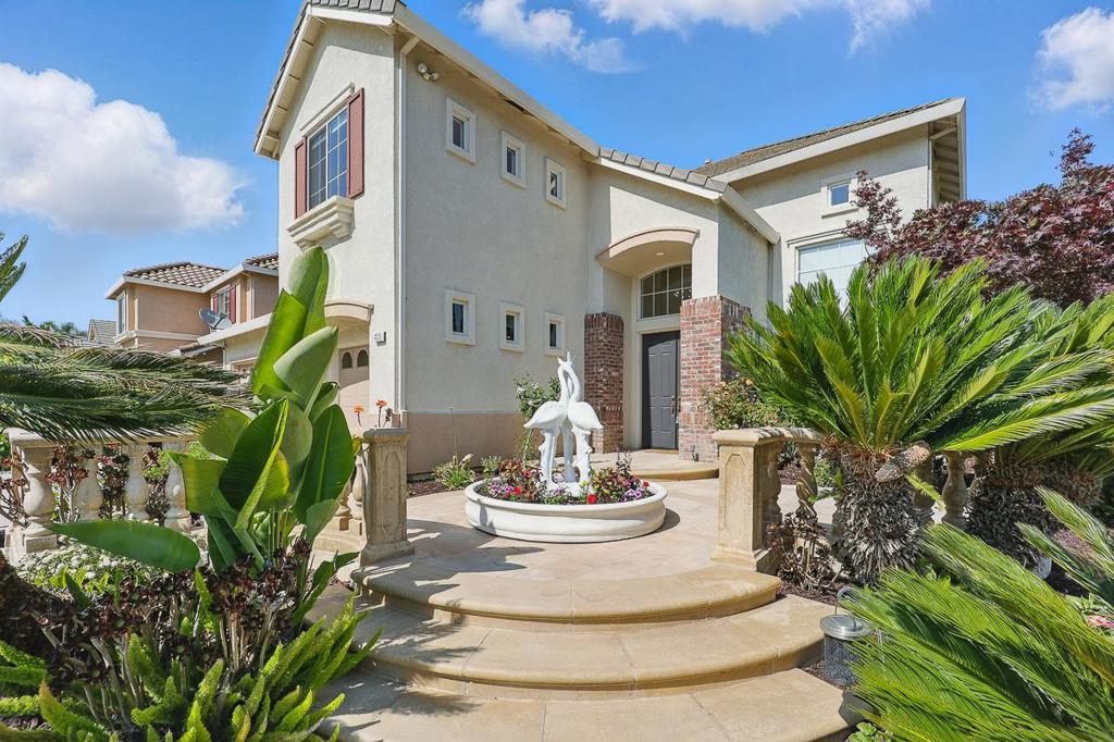 4038 Emerald Isle Lane
