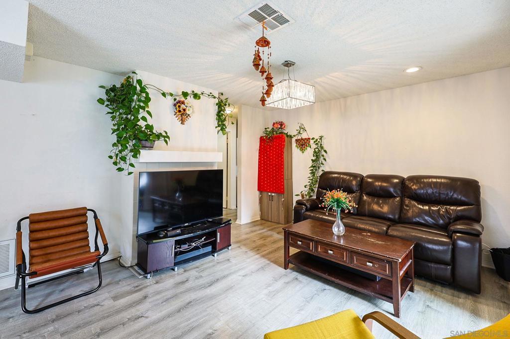 10894 Aderman Ave 191