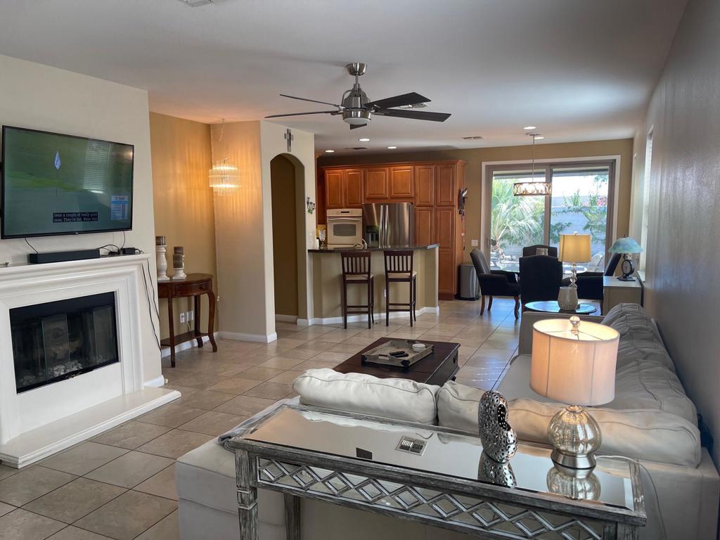 80529 Avenida Camarillo