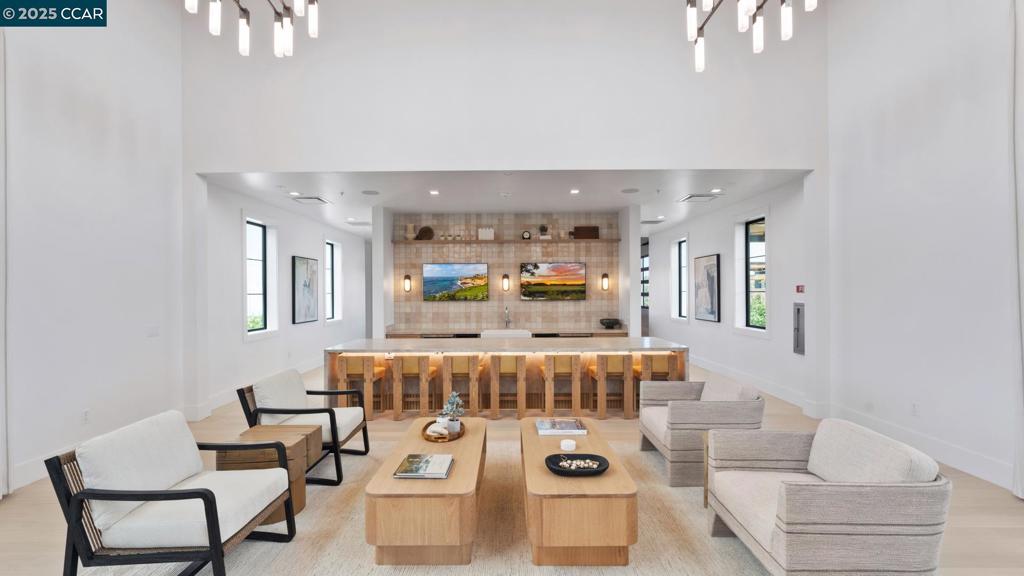 REGENCY - Residential