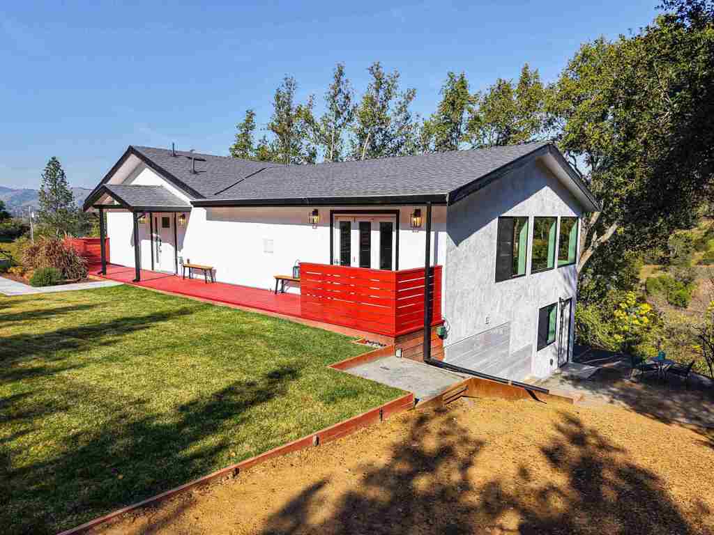 612 Canyon Rd