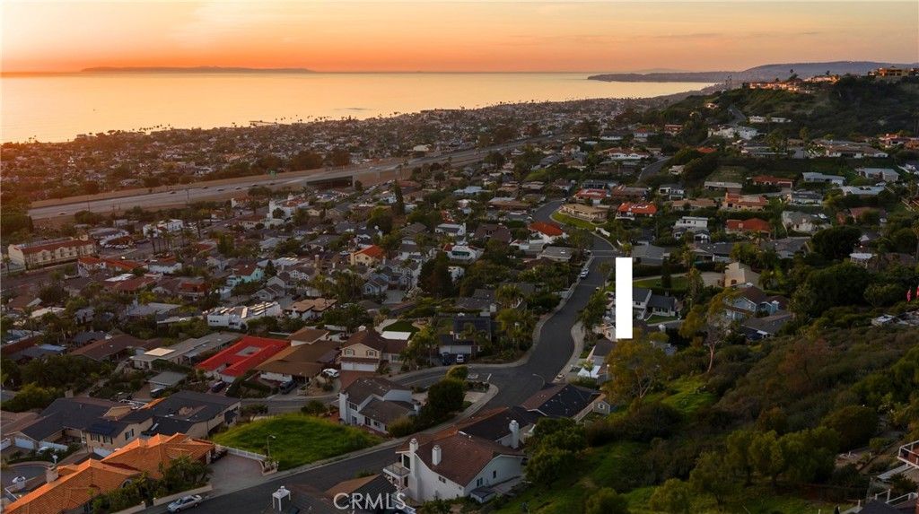 Photo of 2121 Entrada Paraiso, San Clemente, CA 92672 (MLS # OC26021239)