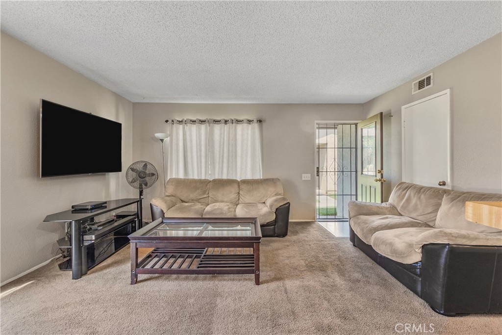 4587 Gold Rush Court