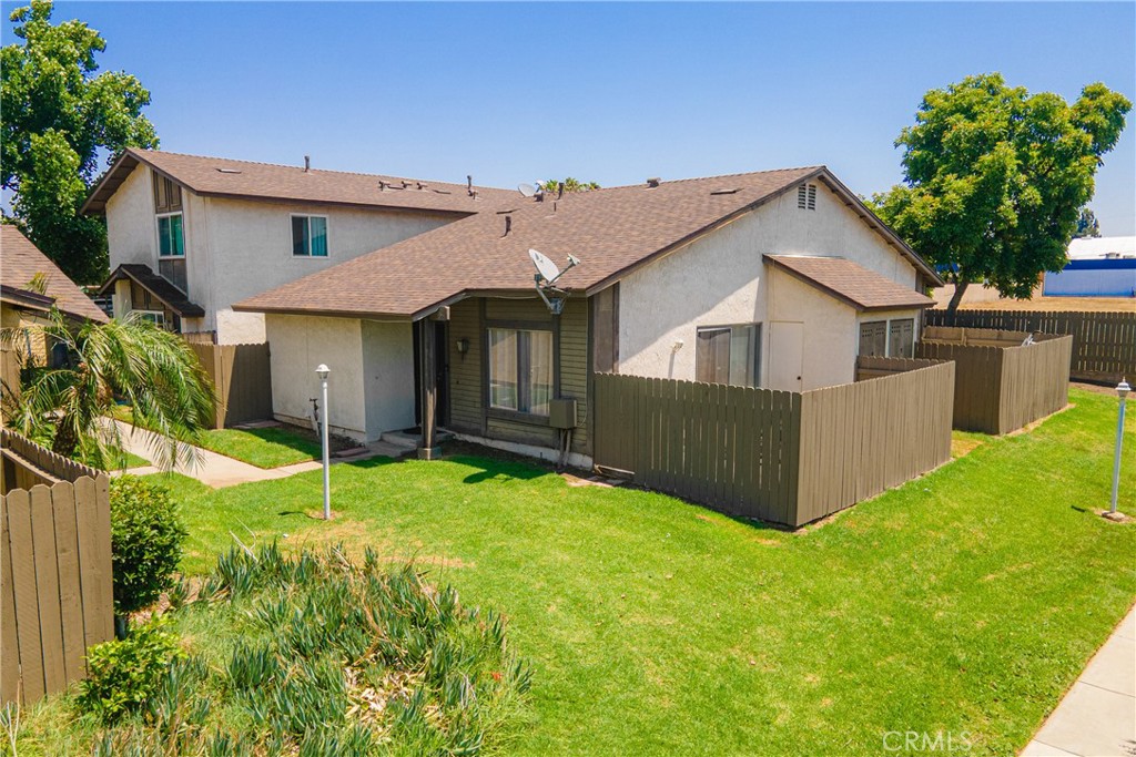 Welcome to Gold Rush Ct., a charming single-story condominium located in one of Montclair's most private communities.
This unit features two bedrooms with a convenient Jack and Jill style bathroom. It comes equipped with all appliances in place, owner just installed a gas water heater, fencing and roof, ensuring a move-in ready experience.
With two enclosed patios, one perfect for entertaining guests and the other ideal as a private garden. The unit also includes two dedicated parking spaces.
This home is an excellent opportunity for those looking to downsize or for first-time buyers seeking a home in a prime location. Given its attractive price and a motivated seller - this unit won't be on the market for long.
Don't miss the chance to make Gold Rush Ct. your new home!