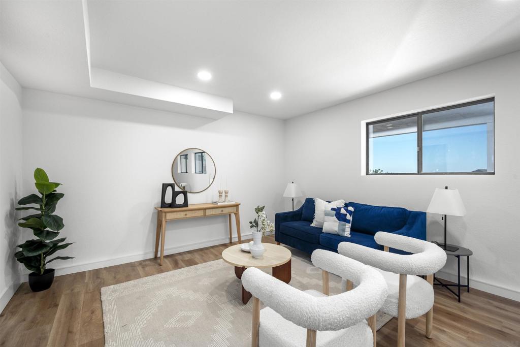 Pacific Beach - Residential