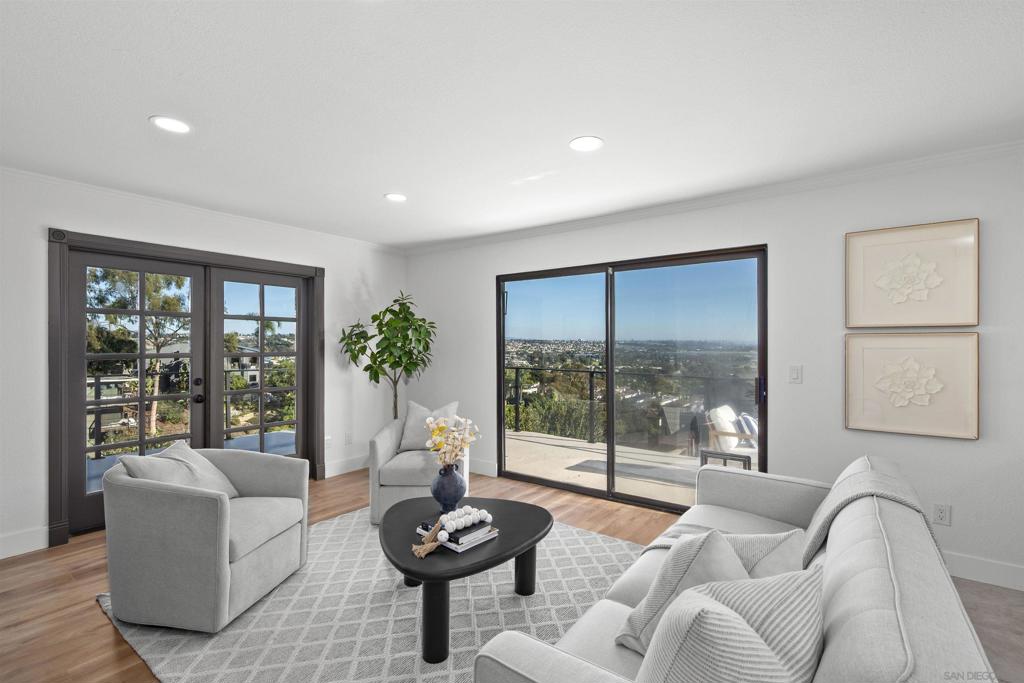 Pacific Beach - Residential