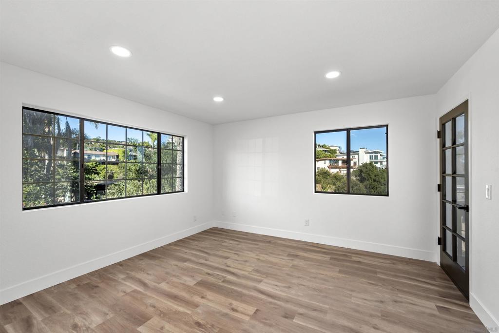Pacific Beach - Residential