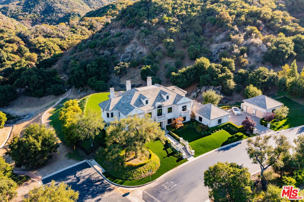 3063 W Stafford Road