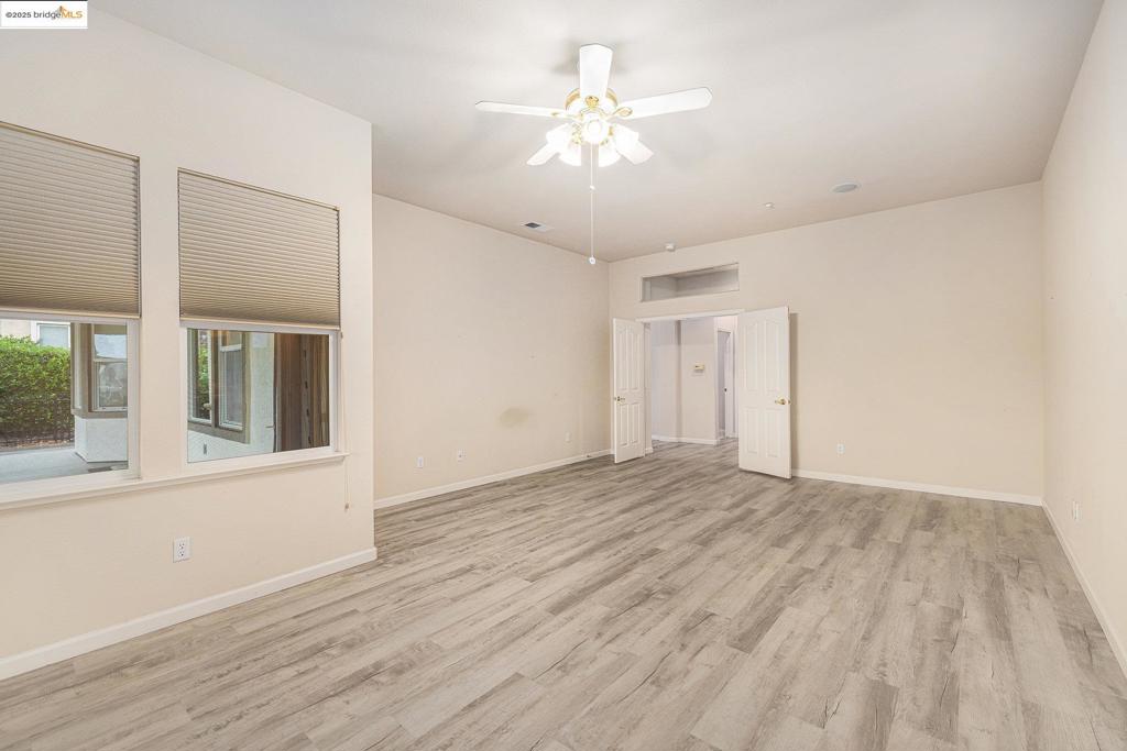 SUMMERSET 3 - Residential